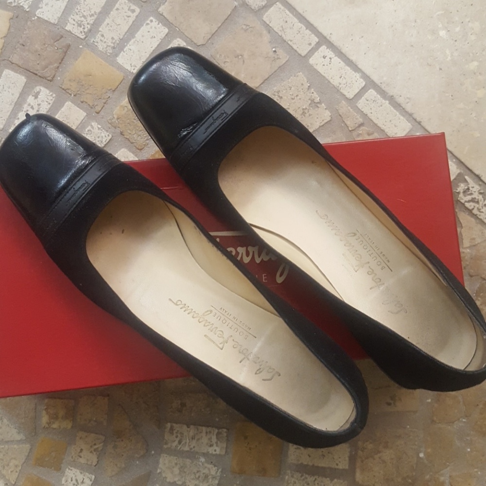 Salvatore Ferragamo flats
